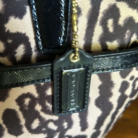 Coach bag and matching wristlet cute bundle - Picture 4 of 17